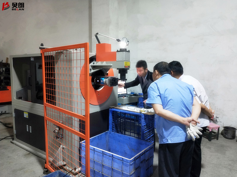 貝朗技術培訓客戶處員工現(xiàn)場