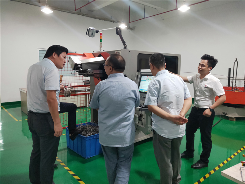 有朋自遠(yuǎn)方來，不亦樂乎——貝朗鐵絲自動折彎機(jī)