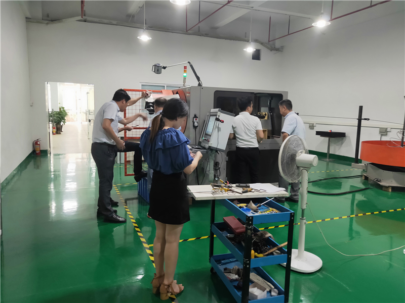 貝朗自動(dòng)化設(shè)備客戶參觀現(xiàn)場(chǎng)