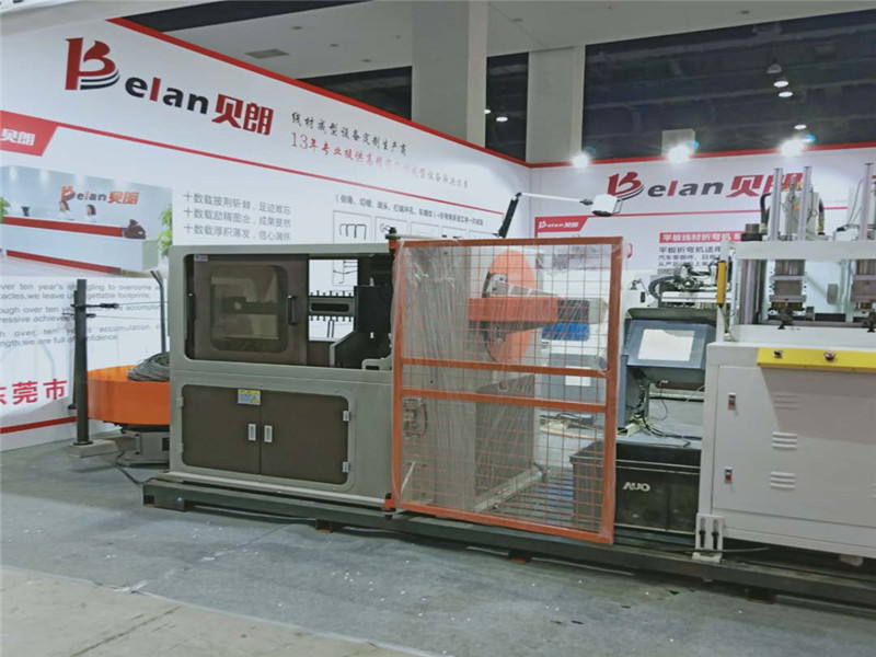 貝朗機(jī)械無(wú)錫展會(huì)現(xiàn)場(chǎng)